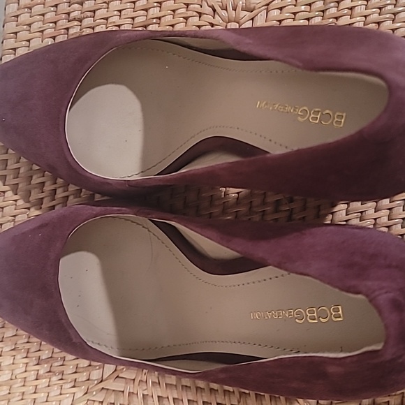 🥀 BCBGENERATION SUEDE PUMPS 🥀 - Picture 9 of 12